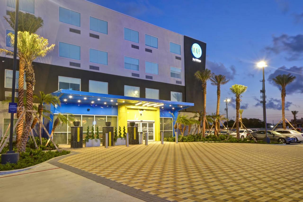 HOTEL TRU BY HILTON CORPUS CHRISTI SOUTH PADRE ISLAND DR CORPUS CHRISTI, TX  3* (United States) - from £ 84 | HOTELMIX